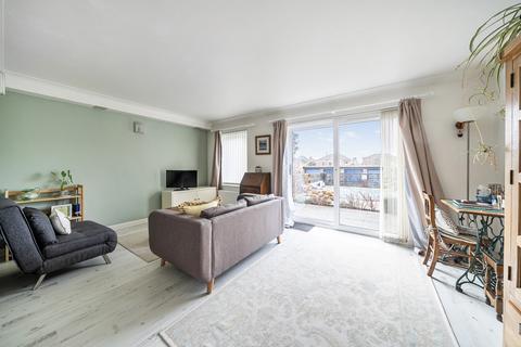 1 bedroom flat for sale, Cobbett Road, Southampton SO18