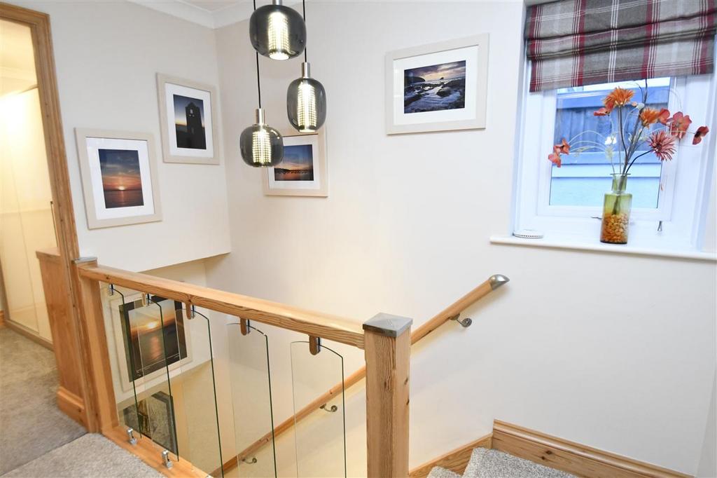 Turning staircase to
