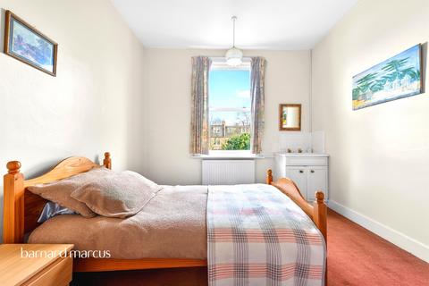 5 bedroom semi-detached house for sale, Roehampton Lane, London