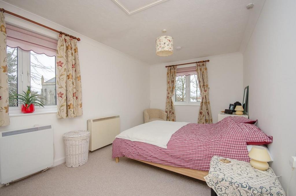 Bedroom one.jpg