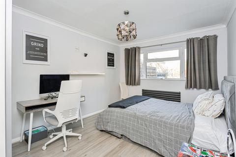 undefined, Meeds Road, Burgess Hill