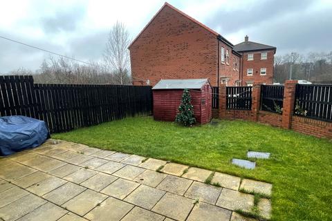 4 bedroom semi-detached house for sale, Asket Drive, Leeds