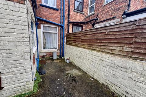 3 bedroom terraced house for sale, Elmville Avenue, Scarborough