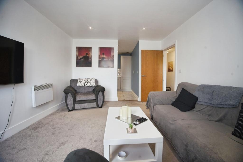 Living/Dining Area