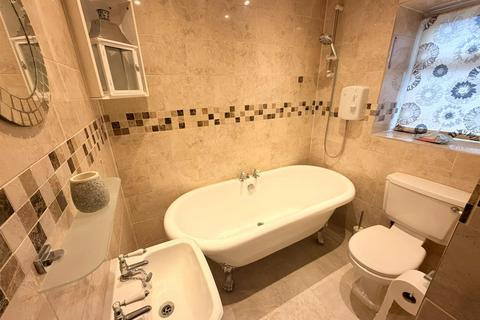 3 bedroom semi-detached house for sale, Armadale Road, Dukinfield SK16