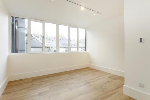 undefined, Union Street Kingston Upon Thames KT1