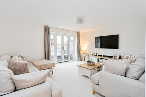 4 bedroom detached house for sale, Walder Close, Bolney, Haywards Heath