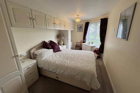 1 bedroom apartment for sale, Summerfeild Court, Taunton TA1