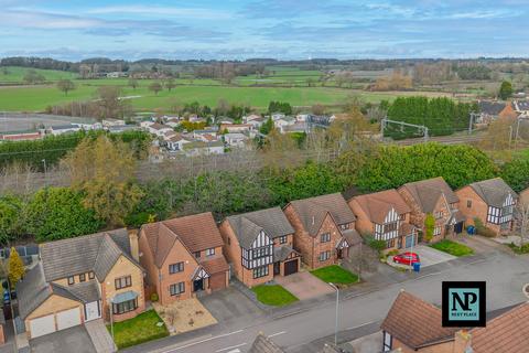4 bedroom detached house for sale, Brancaster Close, Amington, B77