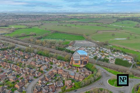 4 bedroom detached house for sale, Brancaster Close, Amington, B77