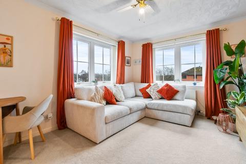 2 bedroom flat for sale, Castlegreen Crescent, Dumbarton, West Dunbartonshire, G82
