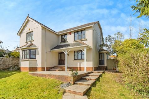 4 bedroom detached house for sale, South Road, Newton Abbot