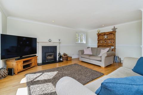 4 bedroom detached house for sale, South Road, Newton Abbot