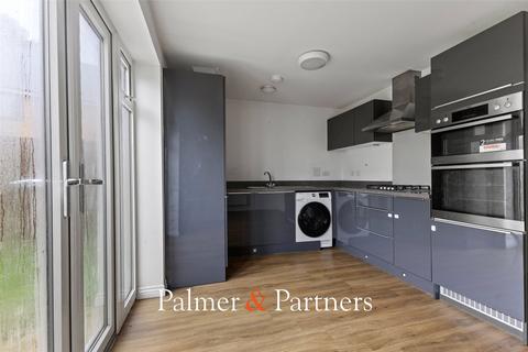 3 bedroom detached house for sale, Kirby Drive, Mile End, Colchester, Essex, CO4