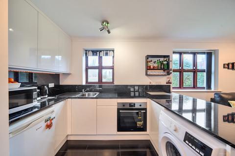 1 bedroom apartment for sale, Lodgehill Park Close, Harrow