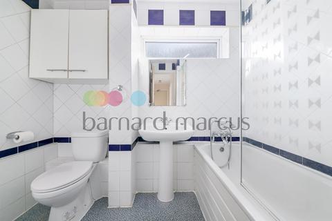 2 bedroom flat for sale, Coombe Road, Croydon