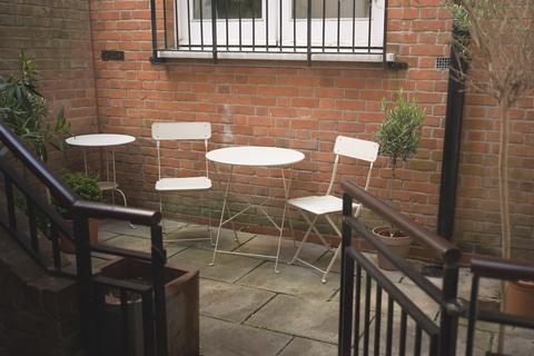 1 bedroom ground floor flat for sale, The Bath House II, London E2