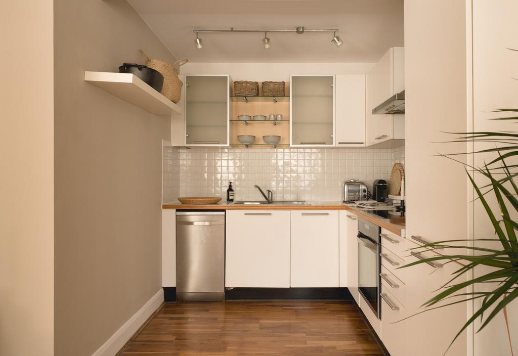 292743 - Flat 1, Bath House, Dunbridge street -...