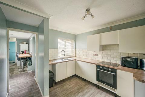 3 bedroom semi-detached house for sale, Chestnut Way, Scunthorpe