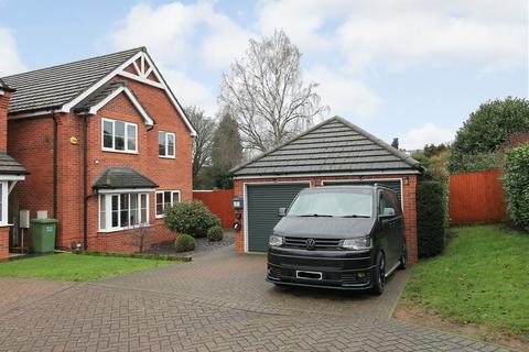 4 bedroom detached house for sale, Shrubbery Gardens, Kidderminster, DY10