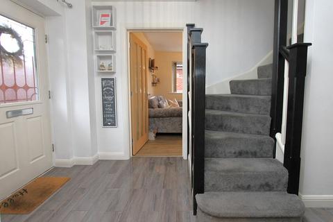 4 bedroom detached house for sale, Shrubbery Gardens, Kidderminster, DY10