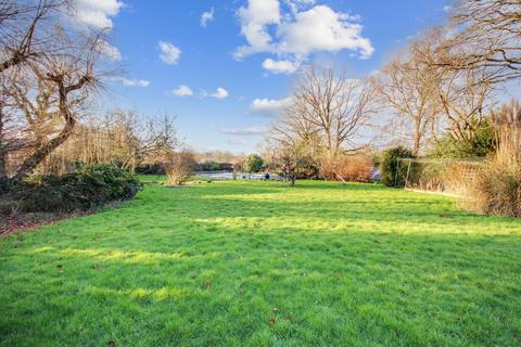 5 bedroom detached house for sale, East Park Lane, Newchapel, Lingfield, RH7