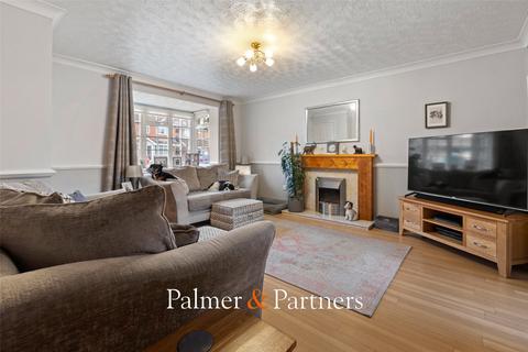 4 bedroom detached house for sale, Dorchester End, Old Heath, Colchester, Essex, CO2