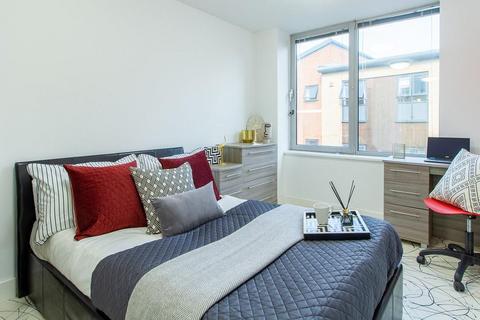 Studio to rent - Queens Terrace, Southampton SO14