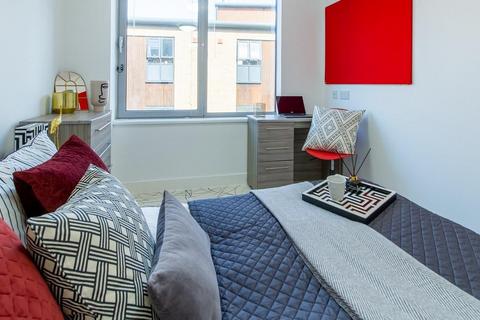 undefined, Queens Terrace, Southampton SO14