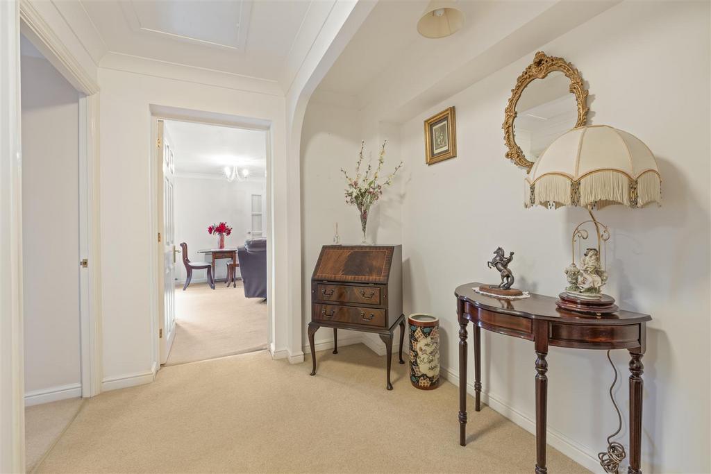 Calverley Court 33-005.jpg