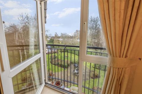 1 bedroom retirement property for sale, Kingston Road, Epsom KT19