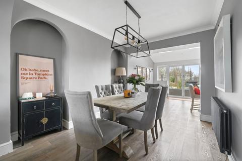4 bedroom terraced house for sale, Bush Road, Buckhurst Hill, IG9