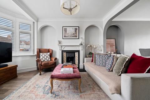 4 bedroom terraced house for sale, Bush Road, Buckhurst Hill, IG9