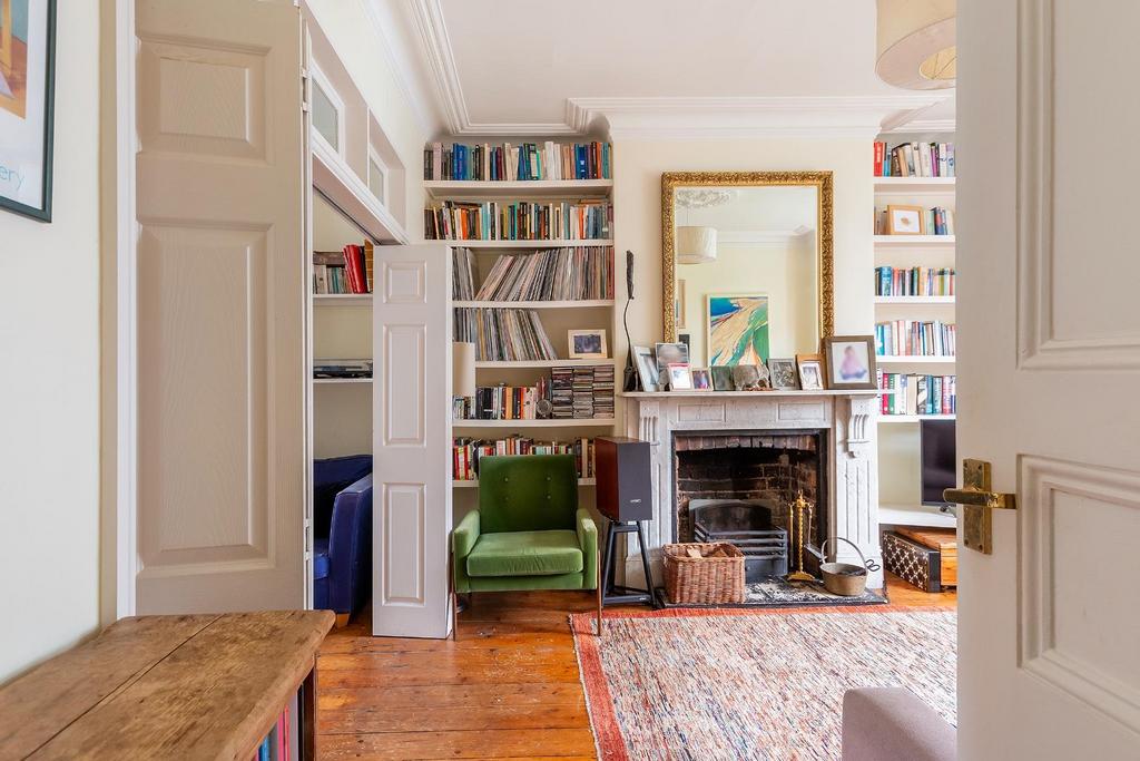 1 H1 RKE - Living Room D.jpg