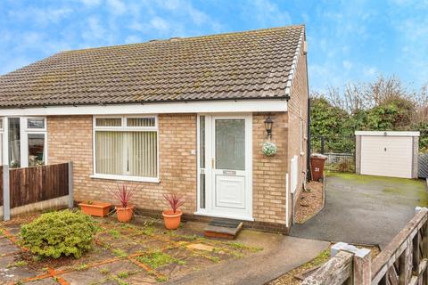 2 bedroom semi-detached bungalow for sale, Wood Crescent, Rothwell, Leeds