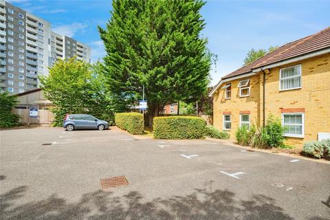 undefined, Strathmore Avenue, Luton, Bedfordshire, LU1