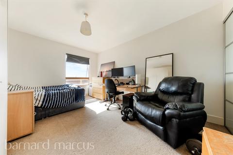 1 bedroom flat for sale, Streatham High Road, London