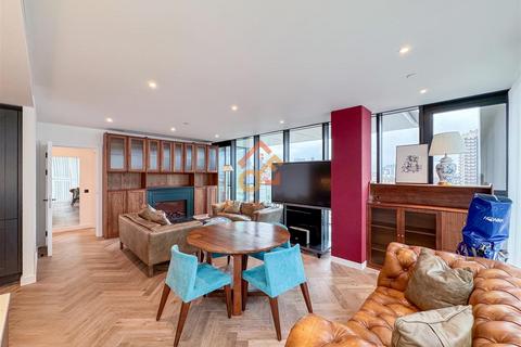 2 bedroom flat to rent, 1 Merino Gardens, London, E1W