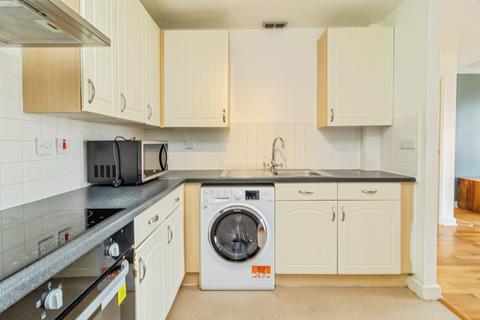 2 bedroom apartment for sale, Wetherburn Court, Bletchley, Milton Keynes