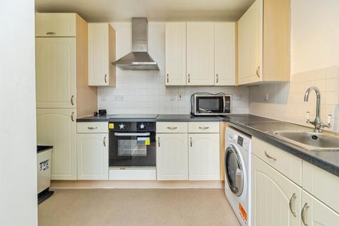 2 bedroom apartment for sale, Wetherburn Court, Bletchley, Milton Keynes