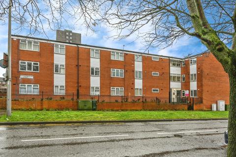 1 bedroom flat for sale, Southwell Place, Liverpool