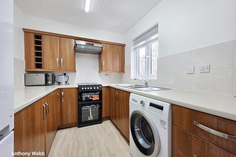 2 bedroom flat to rent, St. Pauls Rise, Tottenhall Road, N13