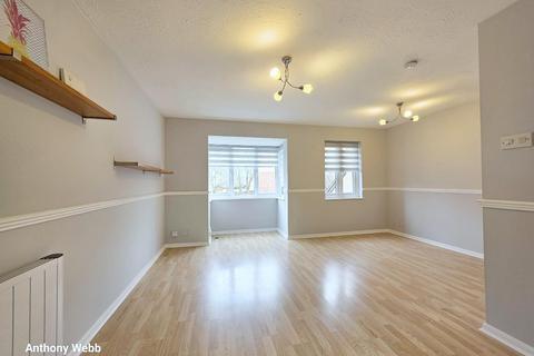 2 bedroom flat to rent, St. Pauls Rise, Tottenhall Road, N13
