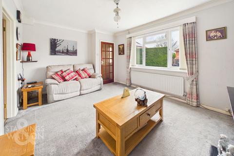 3 bedroom semi-detached house for sale, Leman Close, Norwich NR14