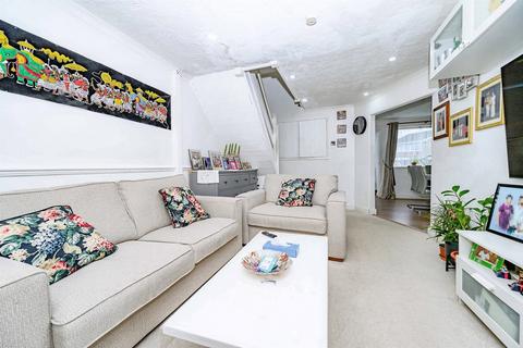 3 bedroom end of terrace house for sale, Cleves Road, HEMEL HEMPSTEAD
