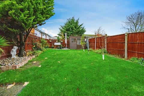 3 bedroom end of terrace house for sale, Cleves Road, HEMEL HEMPSTEAD