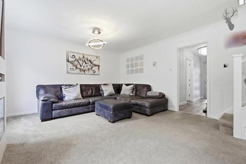 4 bedroom detached house for sale, Bridge Hill, Epping