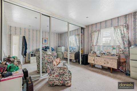 3 bedroom semi-detached house for sale, Byron Road, Wembley