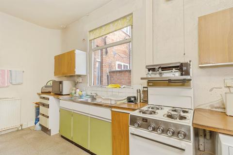 4 bedroom terraced house for sale, Kimberley Road, Leicester