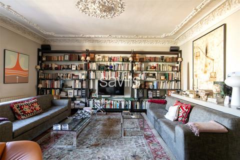 4 bedroom apartment, Flat For Sale In Eixample, Eixample, Barcelona